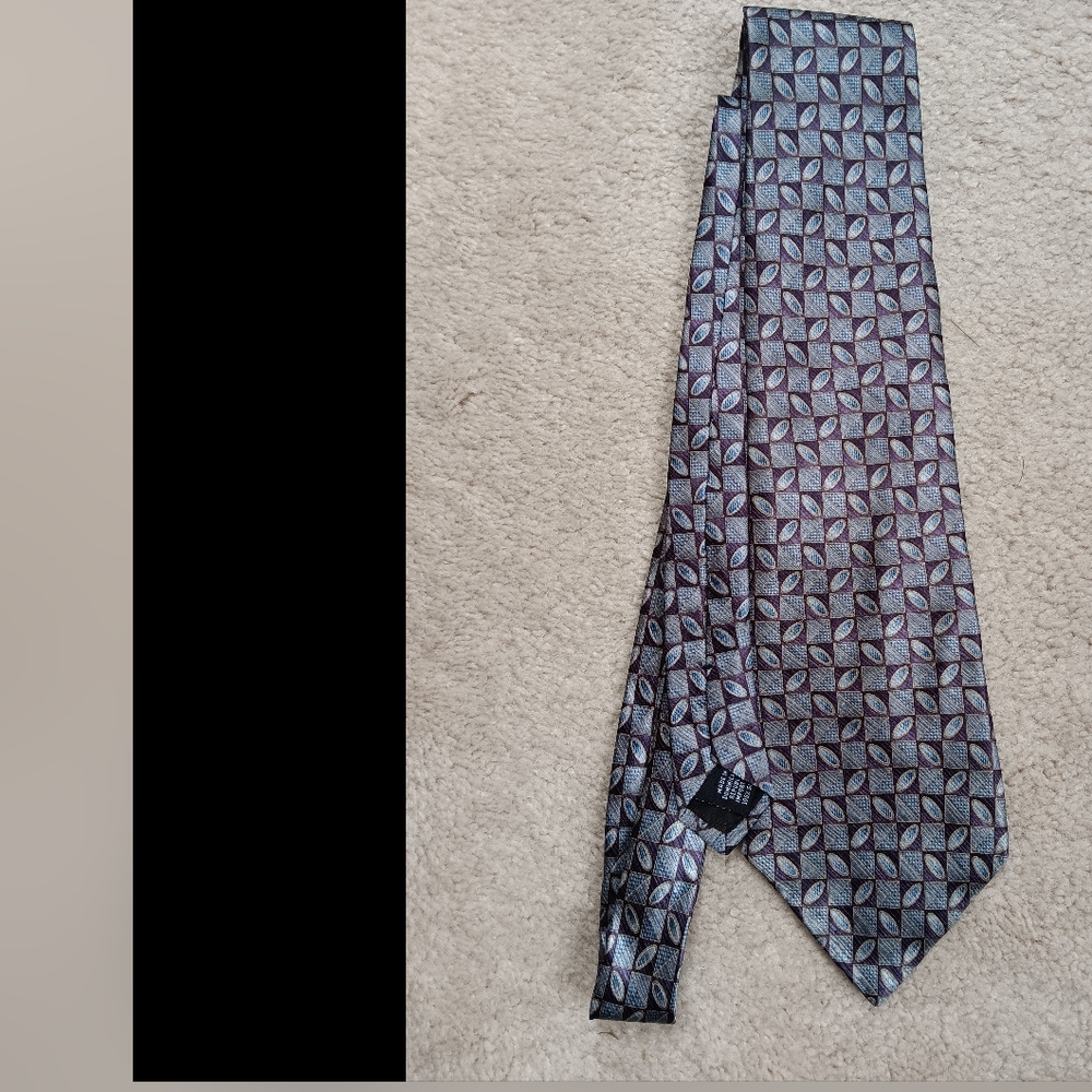 Van Heusen Dress Tie